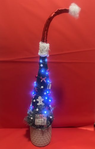 Grincsfa mézeskalács figurával - LED-es