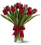   Lángoló tulipánok - 10 szál tulipán vázával    (Csak Bp.-re és Pest megyébe rendelhető kiszállítással!)